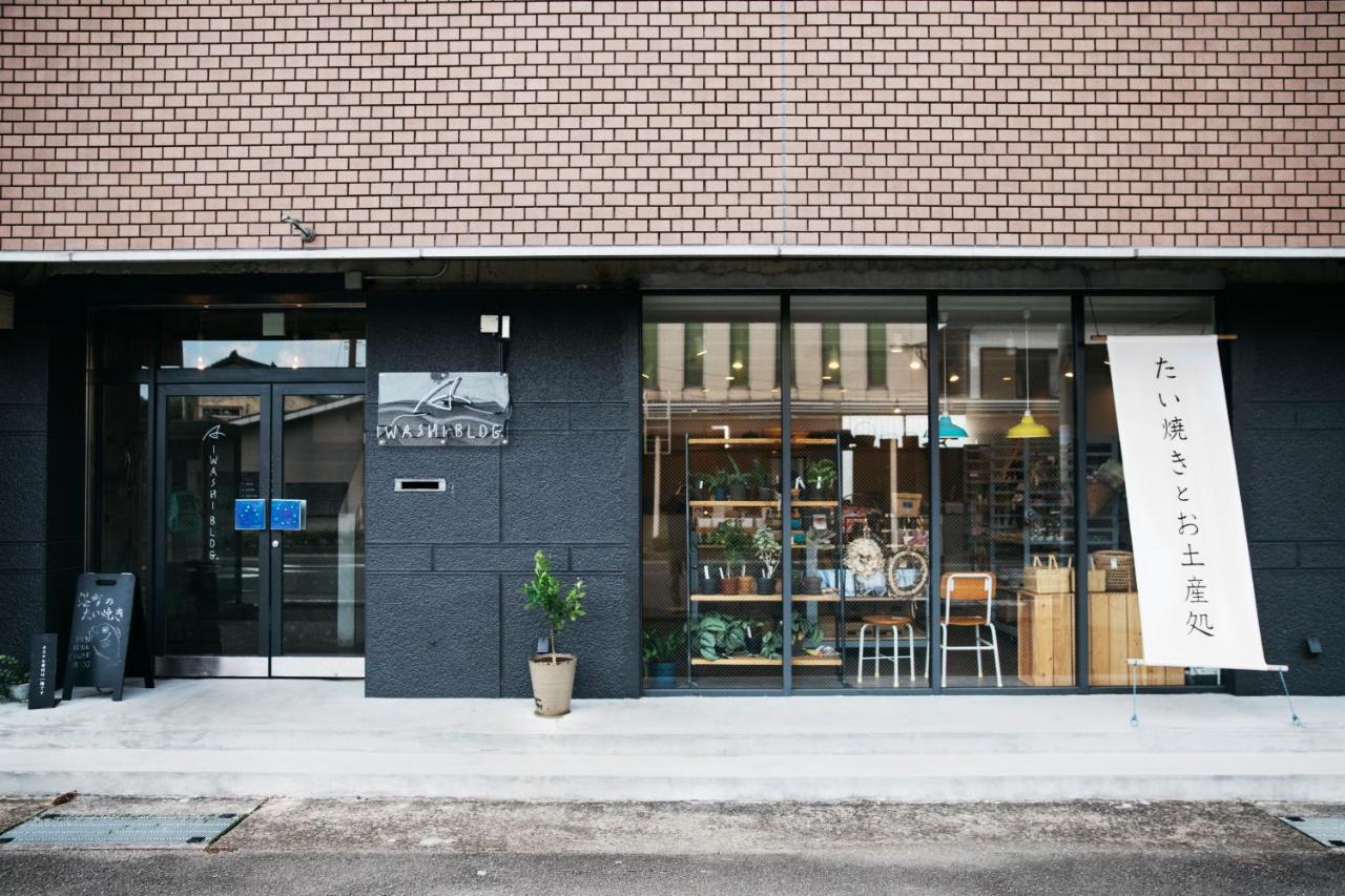 Iwashi Building Hostel Akune Eksteriør billede
